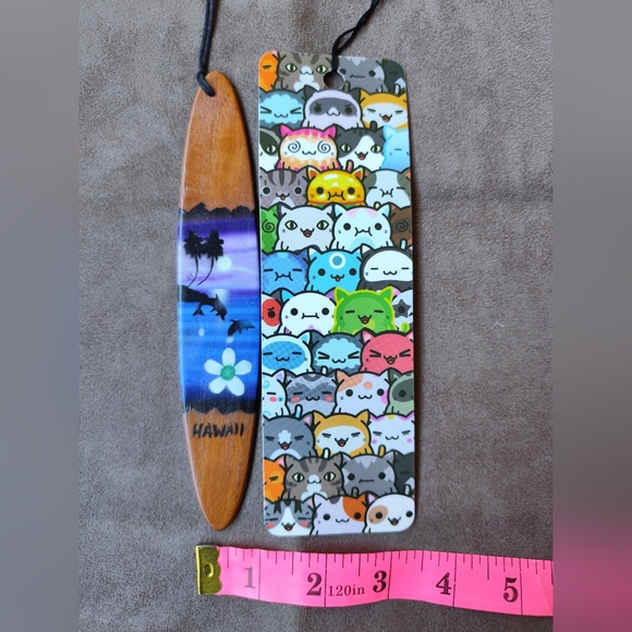 3/$20💗Bookmarks lot of 2 - Picture 4 of 4